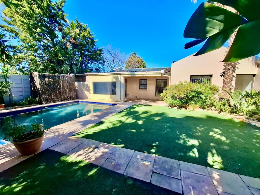 4 Bedroom Property for Sale in West Beach Western Cape